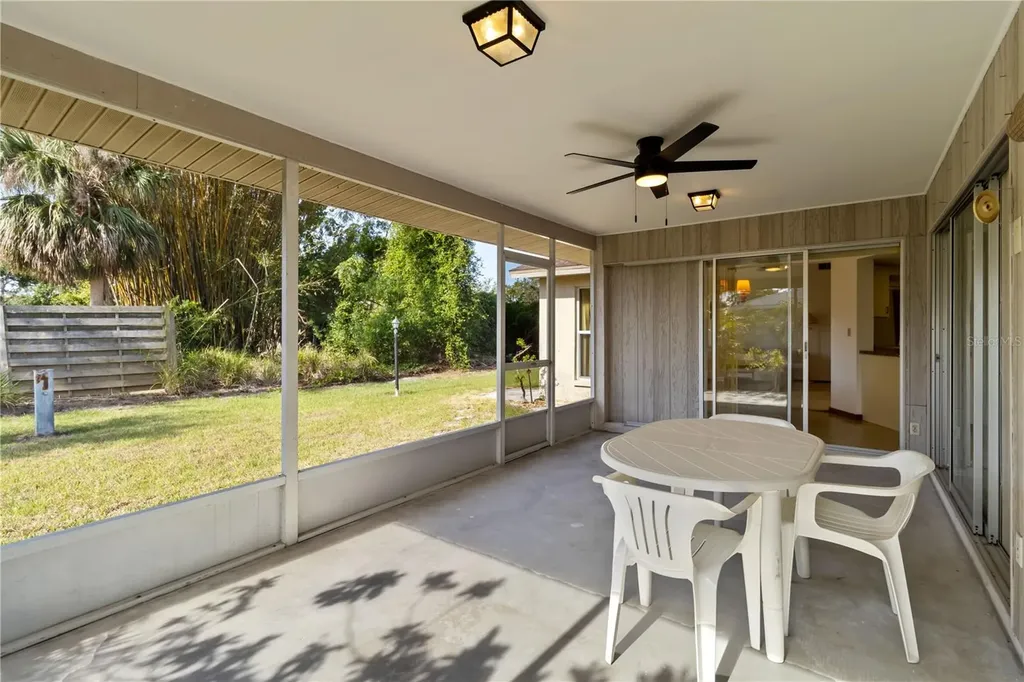 2271 Pine View Circle Sarasota FL 34231