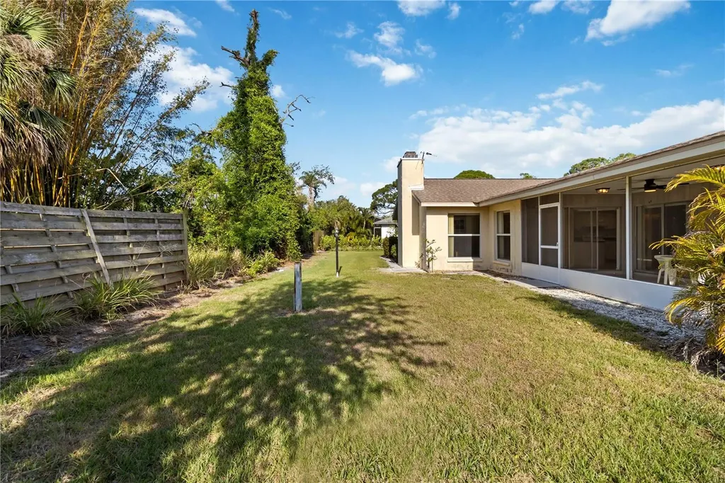 2271 Pine View Circle Sarasota FL 34231