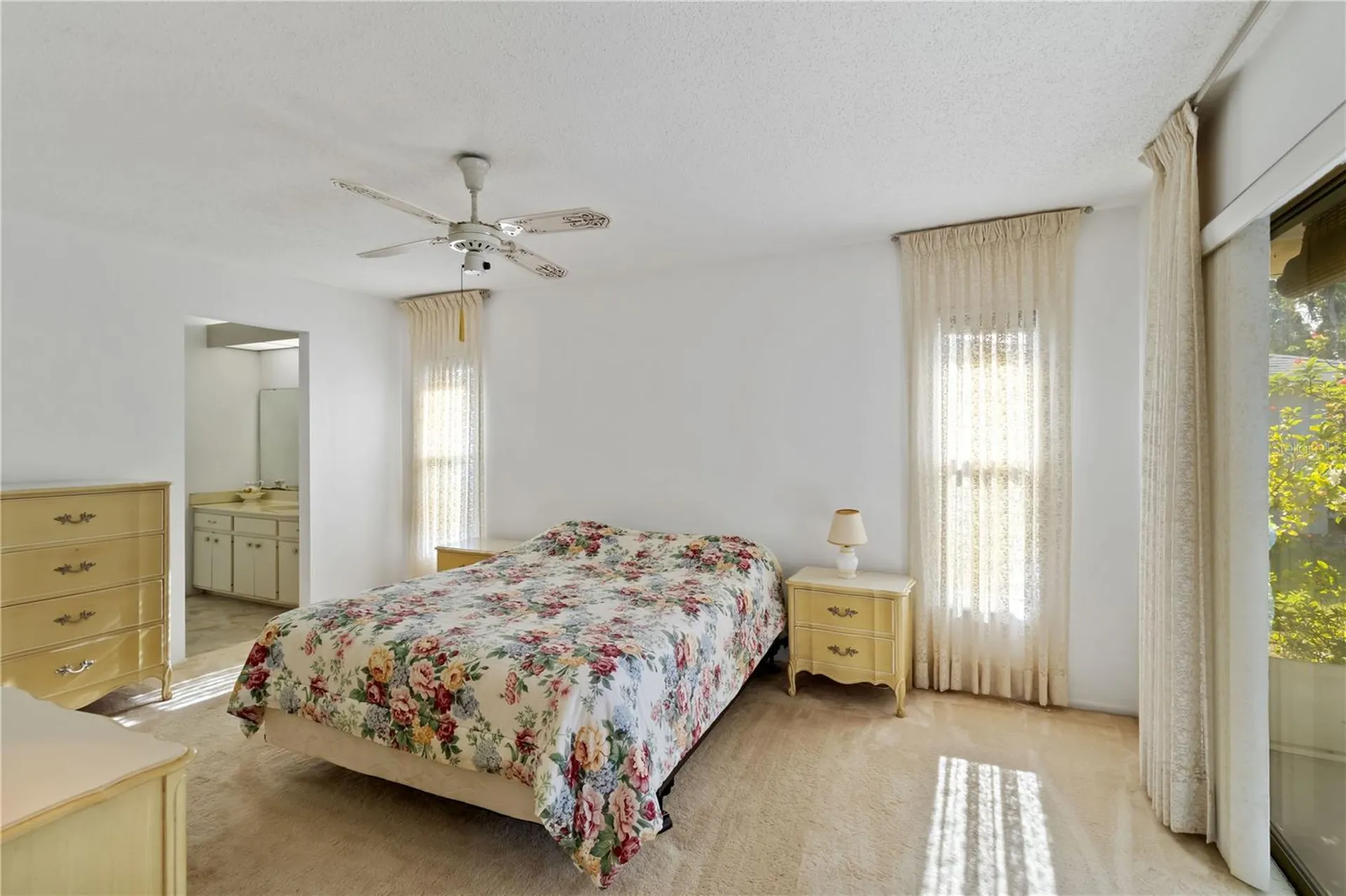 2271 Pine View Circle Sarasota FL 34231