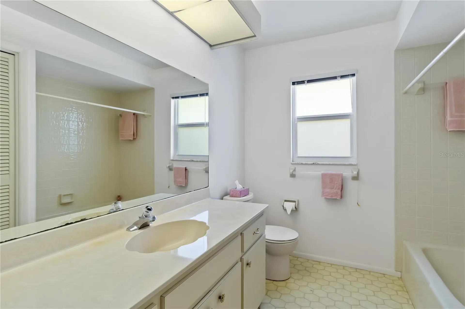 2271 Pine View Circle Sarasota FL 34231