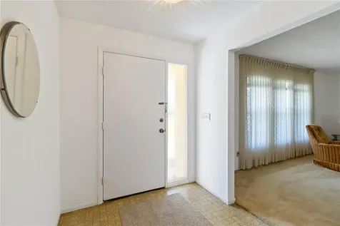2271 Pine View Circle Sarasota FL 34231