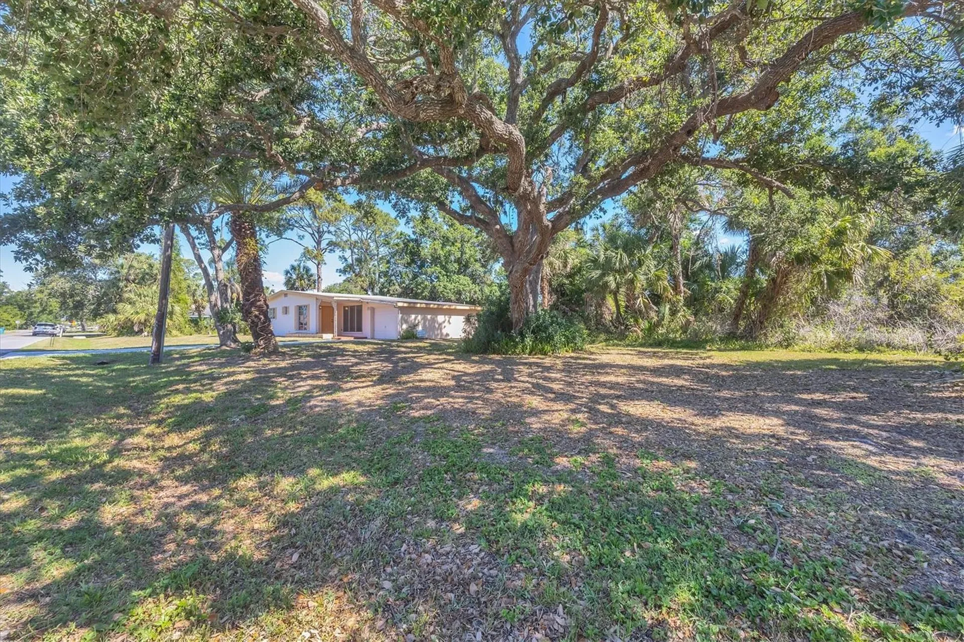 2538 Lakeshore Circle Port Charlotte FL 33952
