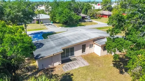 2538 Lakeshore Circle Port Charlotte FL 33952