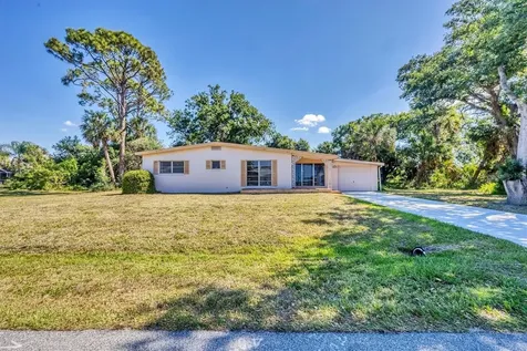 2538 Lakeshore Circle Port Charlotte FL 33952