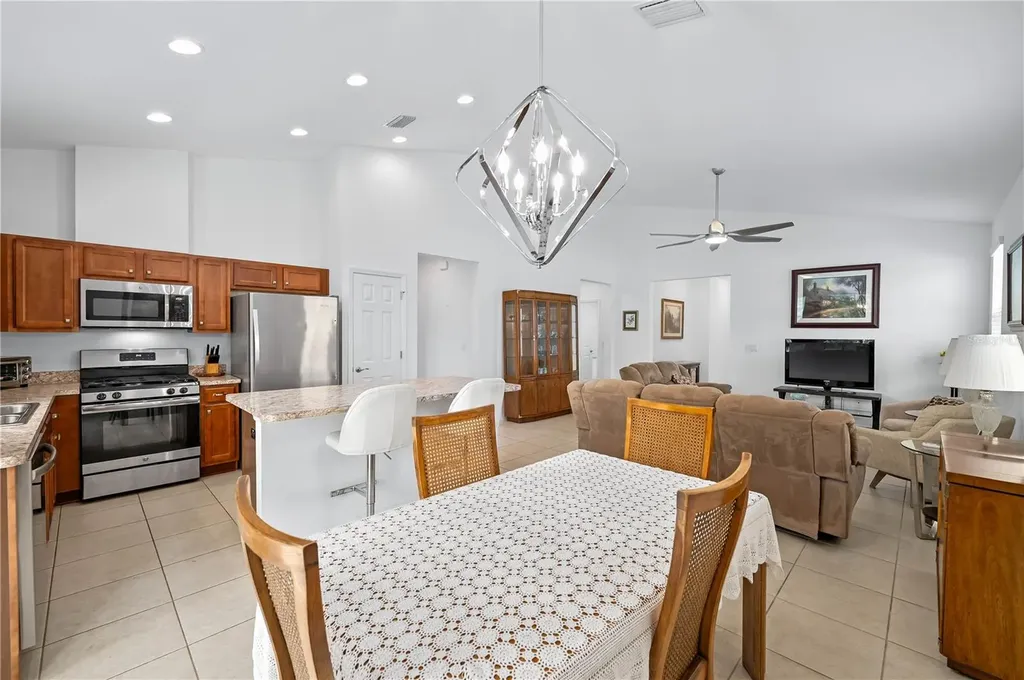 5610 NW 37th Lane Road Ocala FL 34482