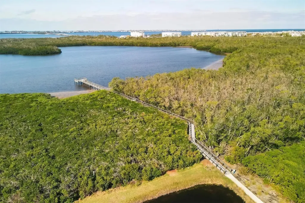 623 Estuary Drive Bradenton FL 34209