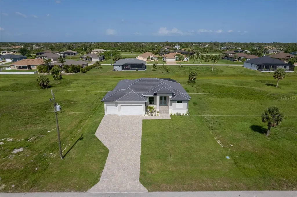 193 Rotonda Boulevard S Rotonda West FL 33947