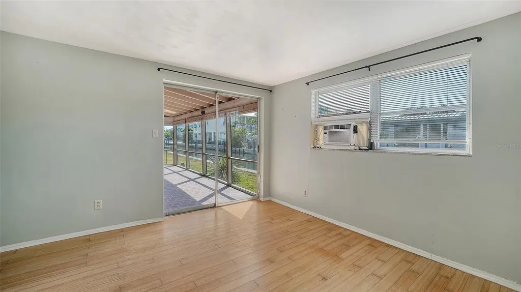 780 Jungle Queen Way Longboat Key FL 34228