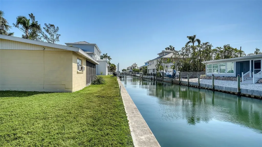 780 Jungle Queen Way Longboat Key FL 34228