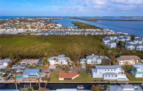 780 Jungle Queen Way Longboat Key FL 34228