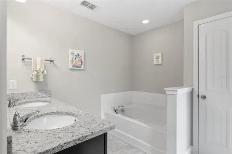 5270 Wildwood Way Davenport FL 33837