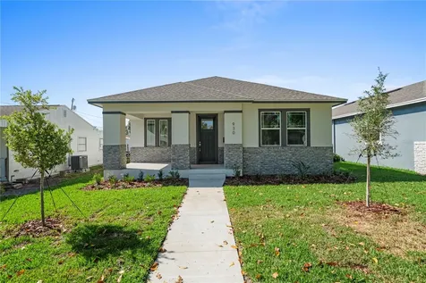 930 57th Avenue N St Petersburg FL 33703