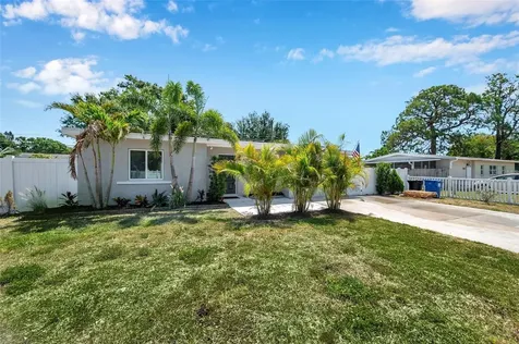 7631 18th Way N St Petersburg FL 33702
