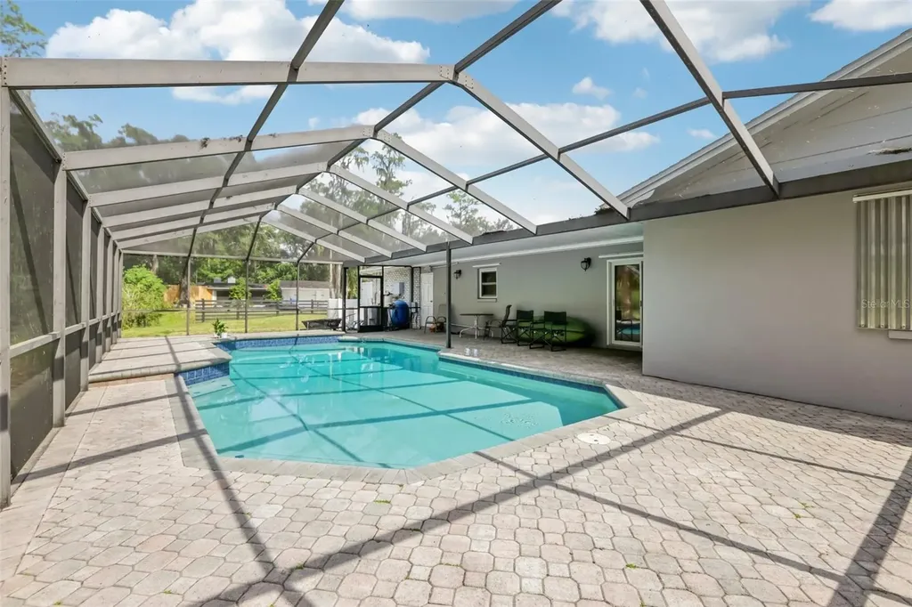 1226 Debuel Road Lutz FL 33549