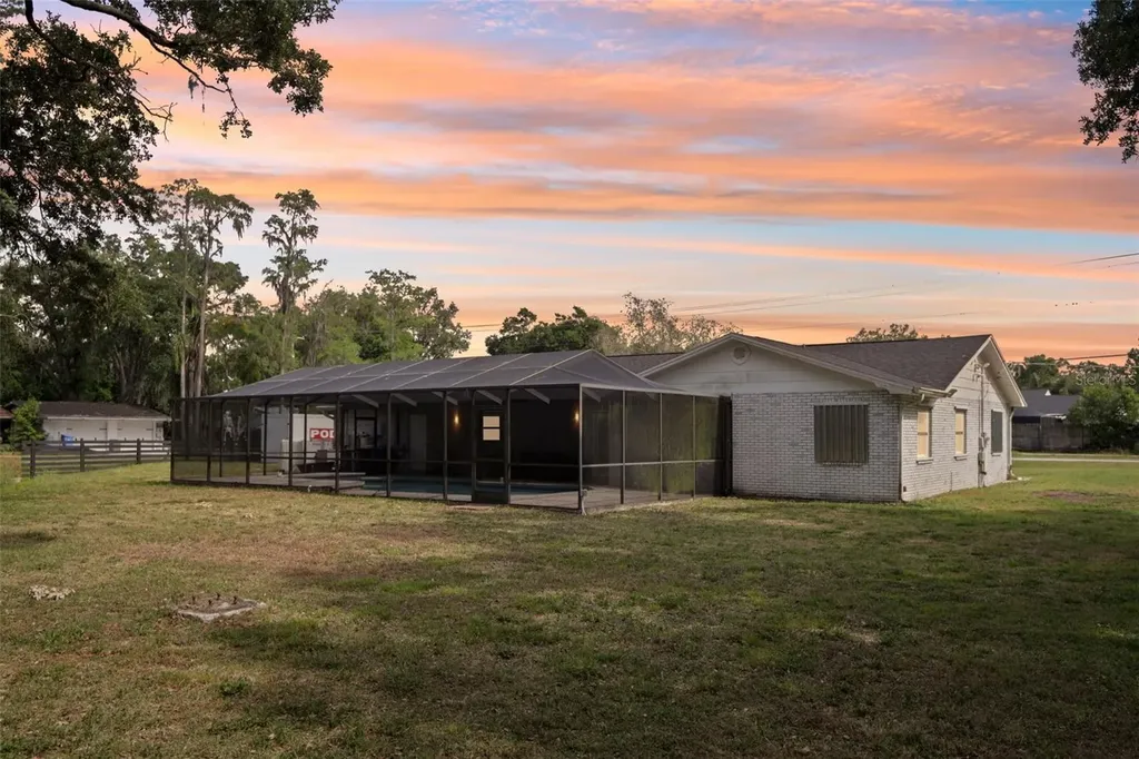 1226 Debuel Road Lutz FL 33549