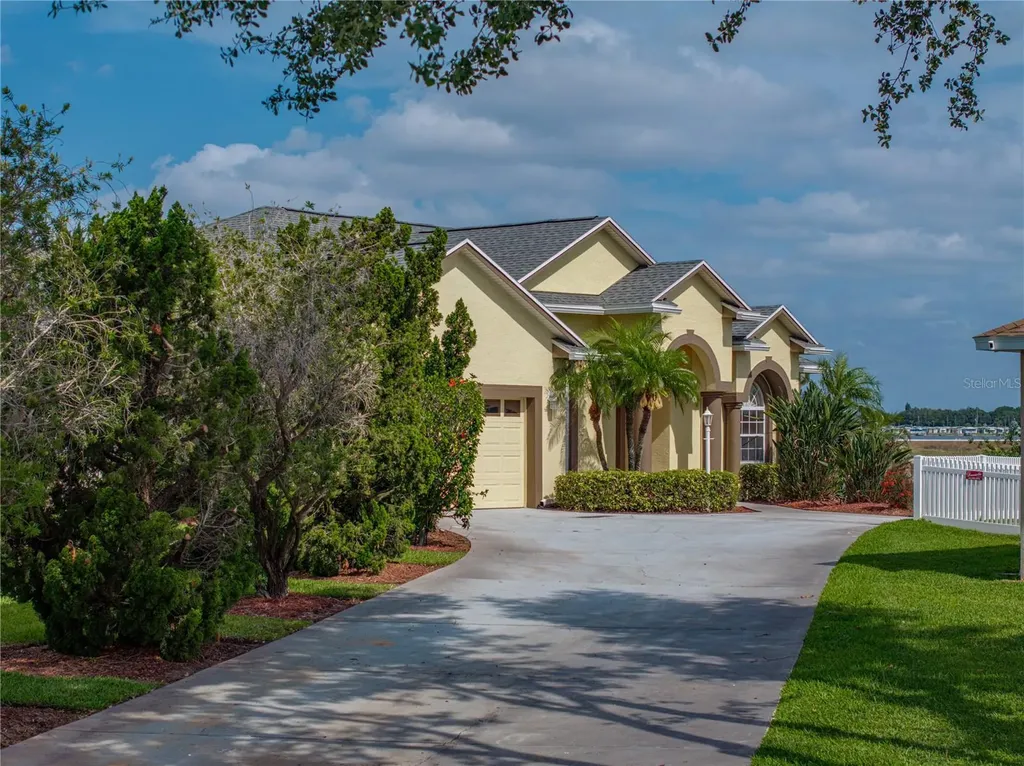 428 Terranova Street Winter Haven FL 33884