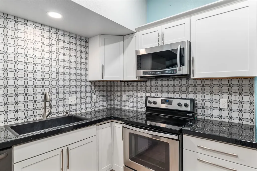 11065 NE 42nd Street Silver Springs FL 34488