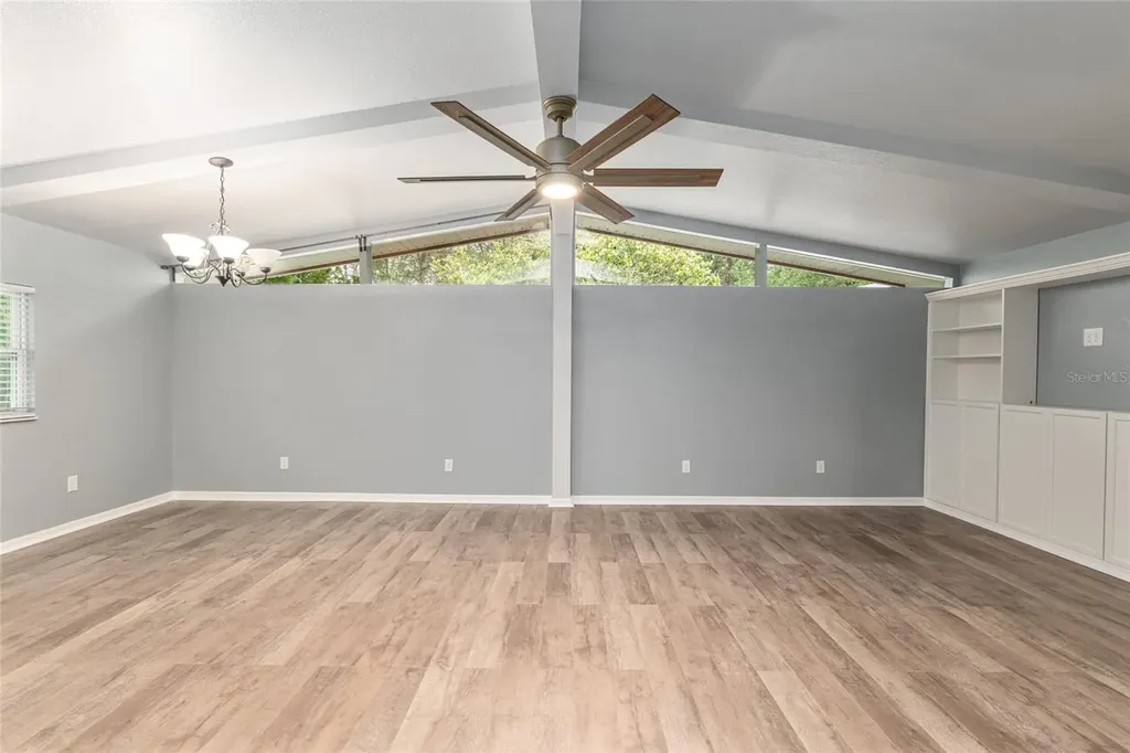 11065 NE 42nd Street Silver Springs FL 34488