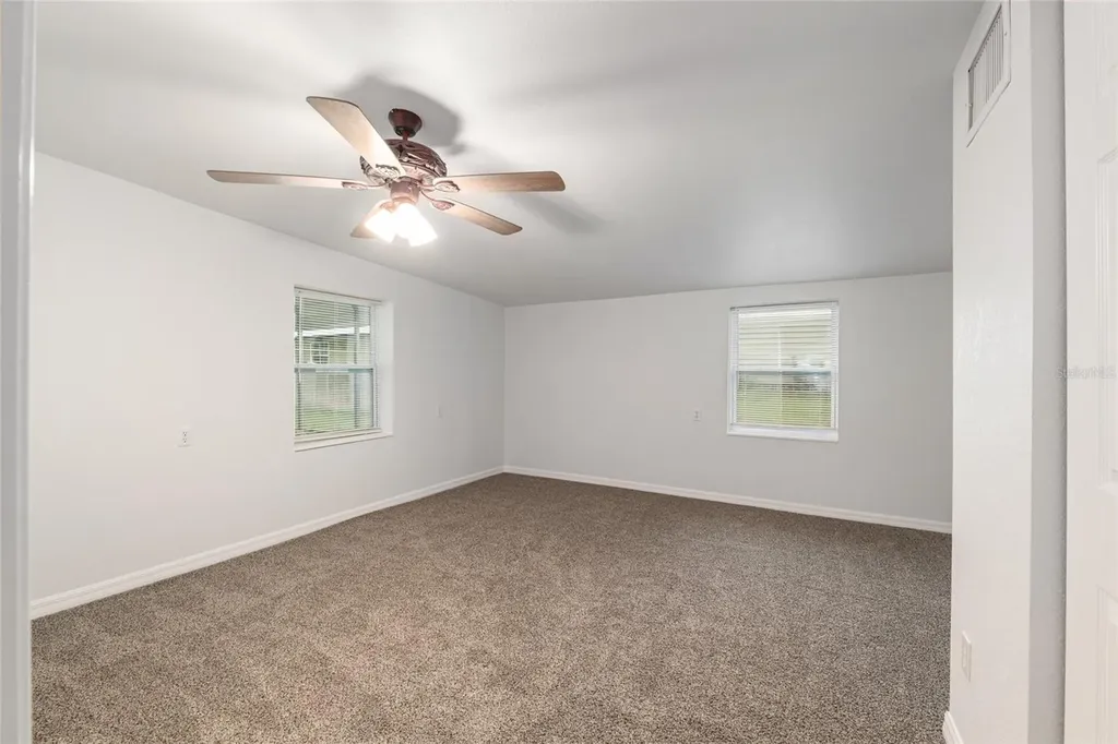11065 NE 42nd Street Silver Springs FL 34488