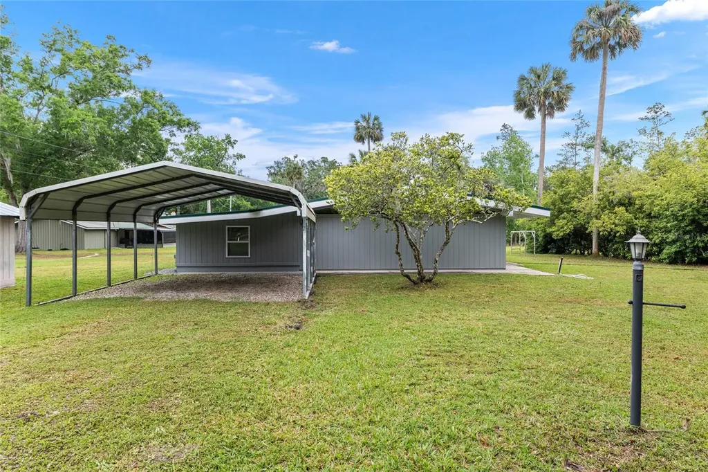 11065 NE 42nd Street Silver Springs FL 34488