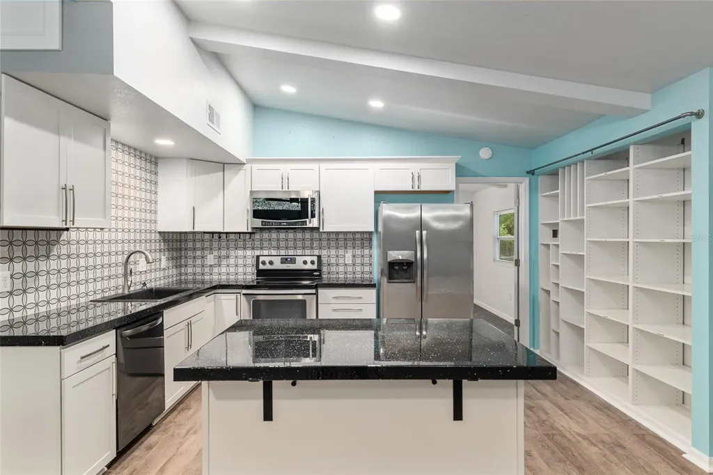 11065 NE 42nd Street Silver Springs FL 34488