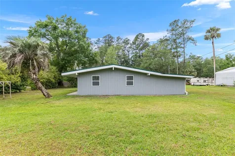 11065 NE 42nd Street Silver Springs FL 34488