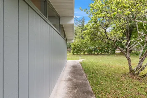 11065 NE 42nd Street Silver Springs FL 34488