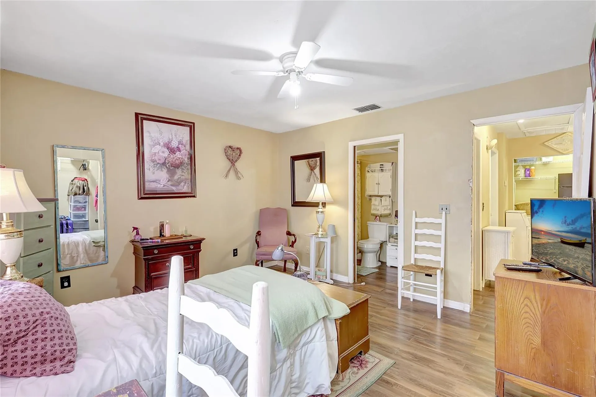 2811 S Pines Drive Largo FL 33771