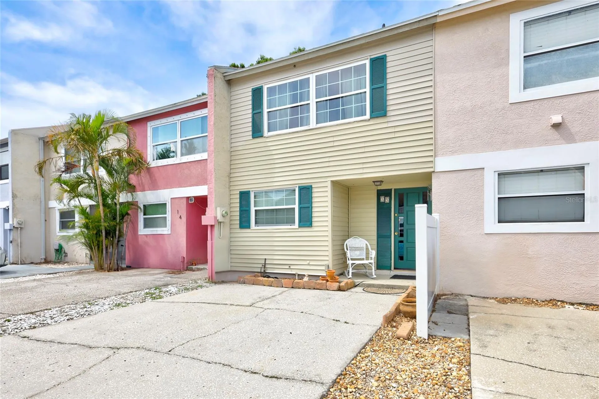 2811 S Pines Drive Largo FL 33771