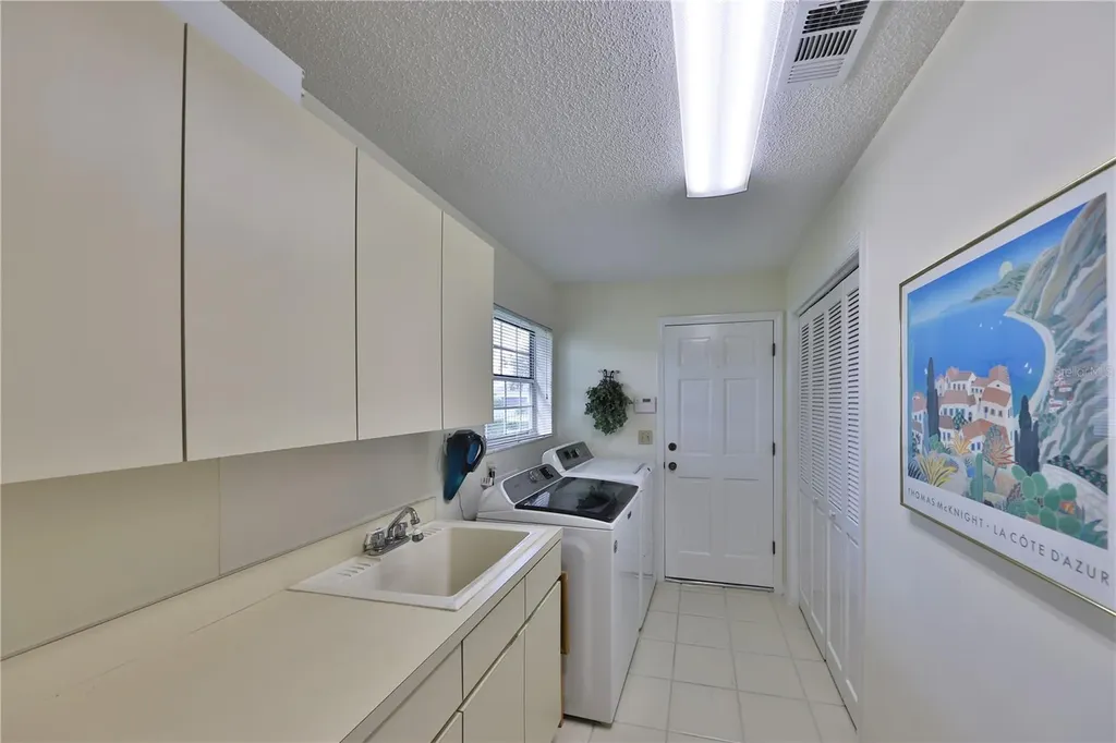 2446 Sweetwater Country Club Drive Apopka FL 32712