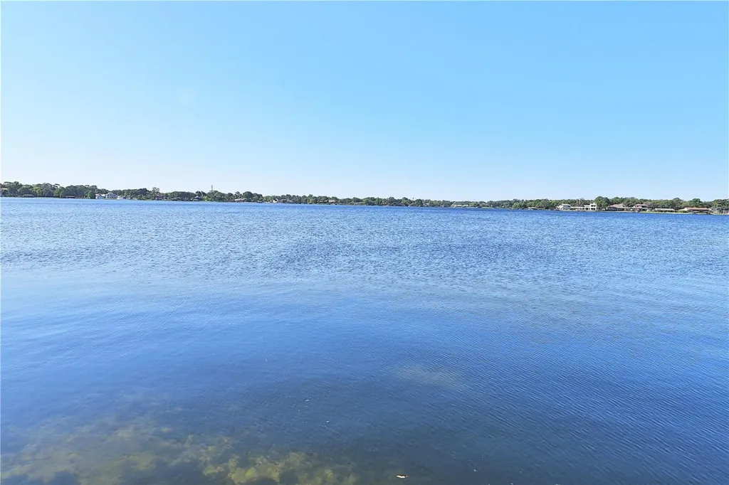 2446 Sweetwater Country Club Drive Apopka FL 32712