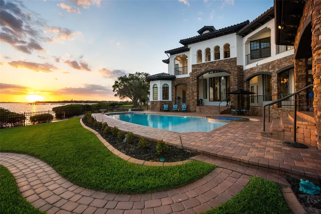 2107 4th Street Court W Palmetto FL 34221