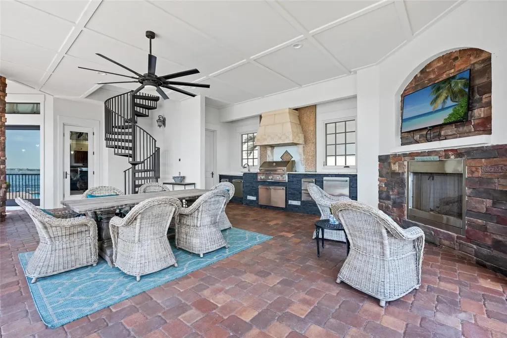 2107 4th Street Court W Palmetto FL 34221