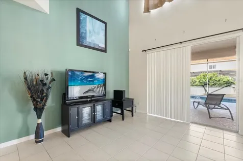 101 Stella Pass Davenport FL 33837
