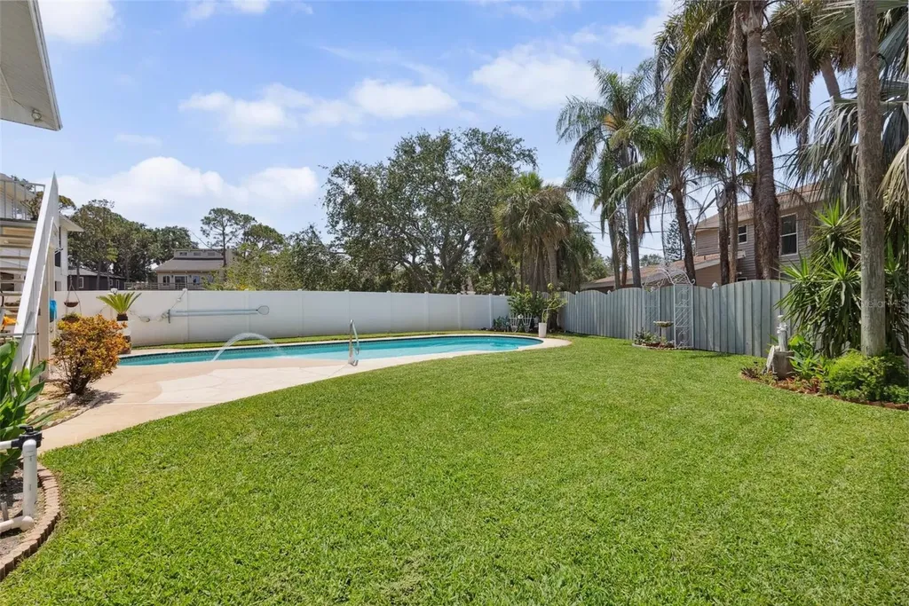 1842 Bayou Grande Boulevard NE St Petersburg FL 33703