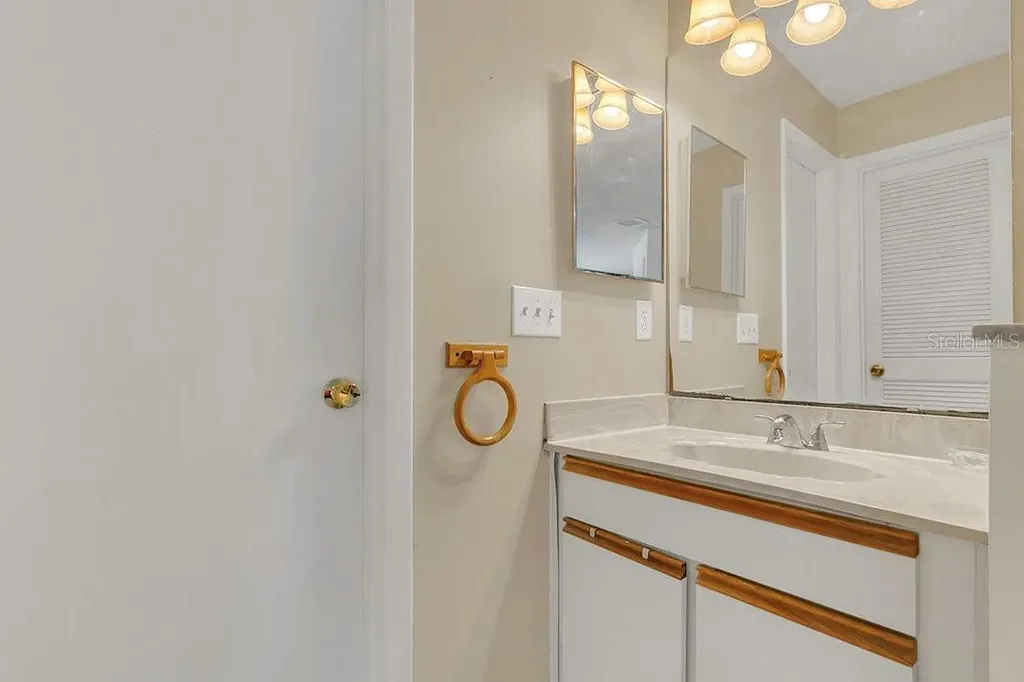 3106 S Semoran Boulevard Orlando FL 32822