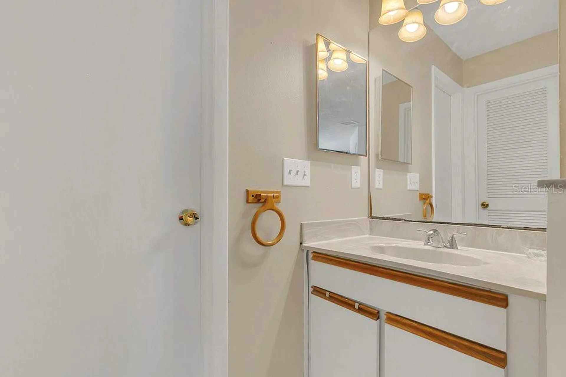 3106 S Semoran Boulevard Orlando FL 32822
