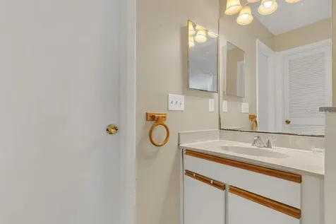 3106 S Semoran Boulevard Orlando FL 32822