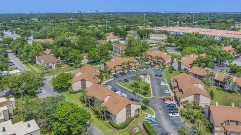 3106 S Semoran Boulevard Orlando FL 32822