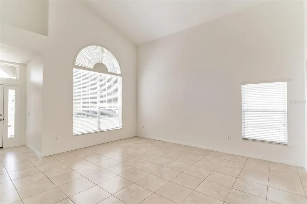 2433 Huron Circle Kissimmee FL 34746