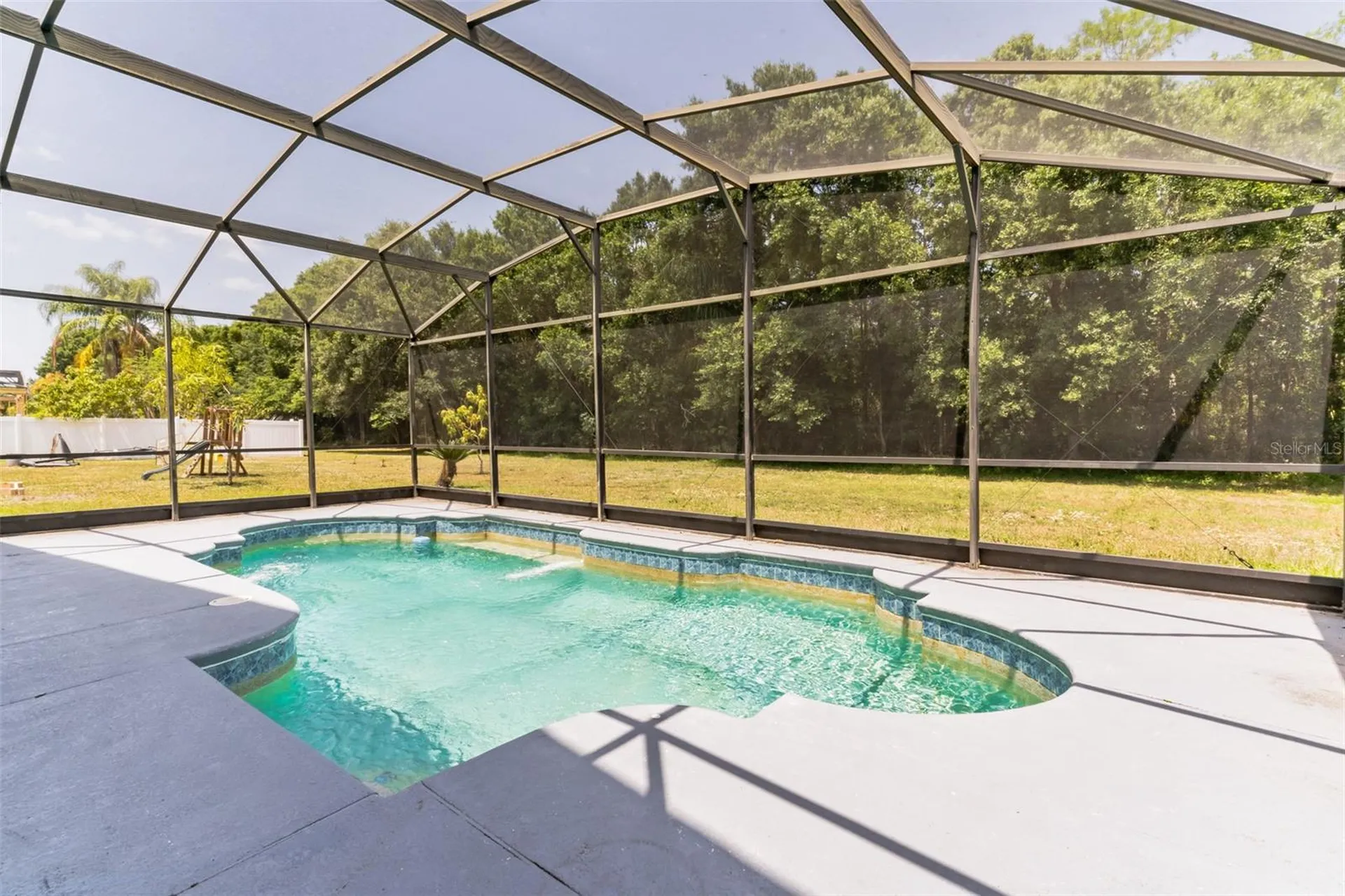 2433 Huron Circle Kissimmee FL 34746