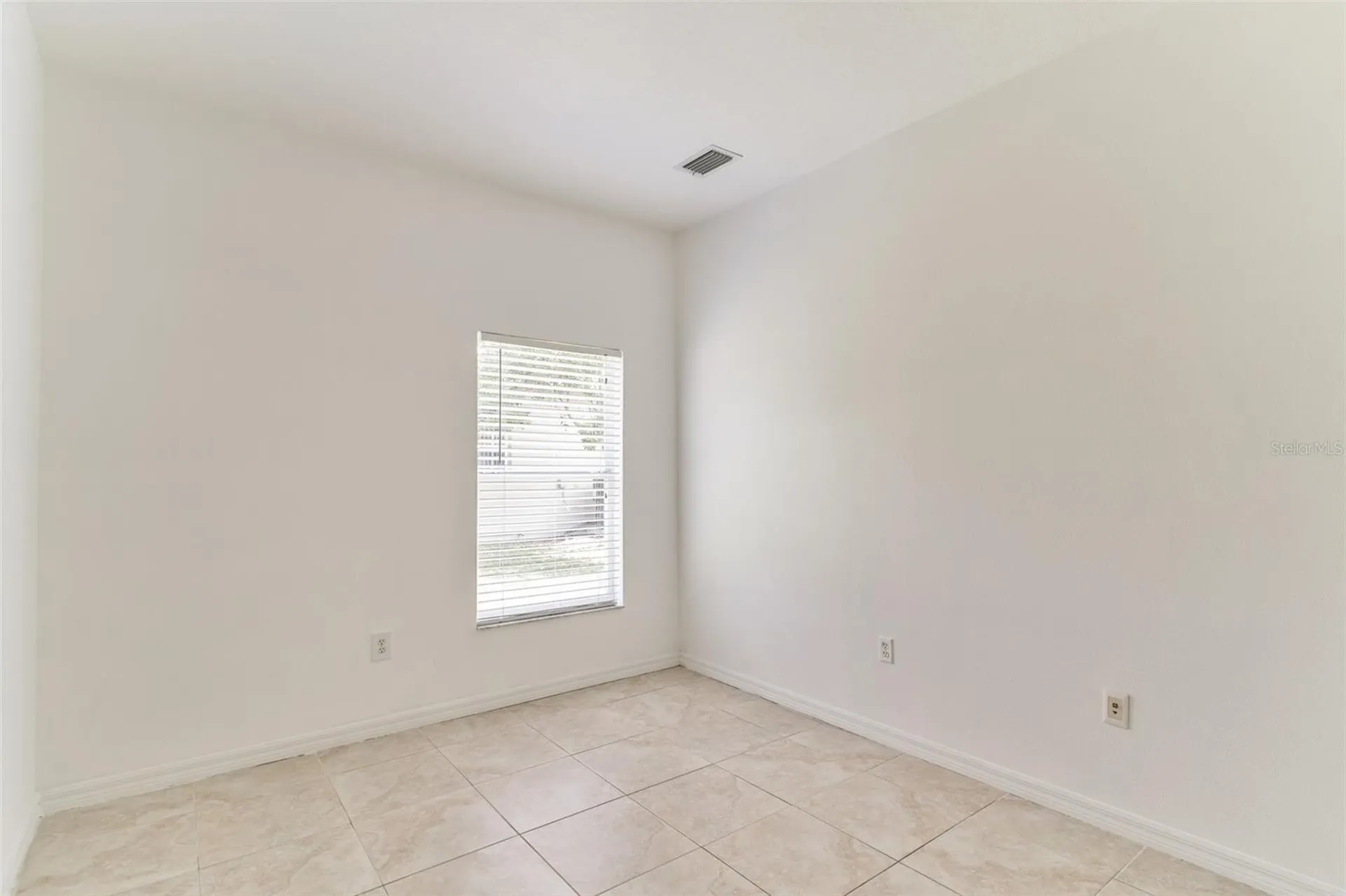2433 Huron Circle Kissimmee FL 34746