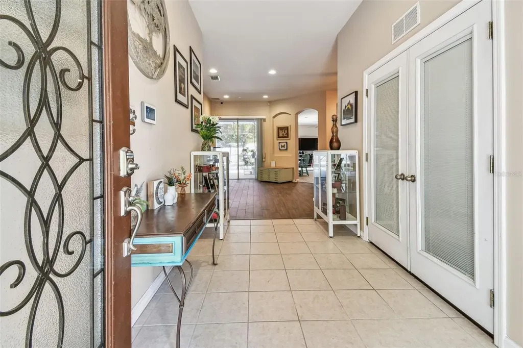 1939 Heartland Circle Valrico FL 33594