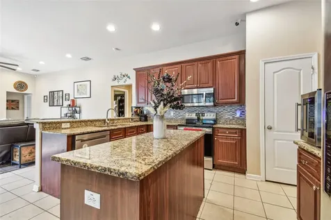 1939 Heartland Circle Valrico FL 33594