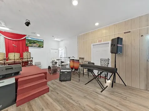 3201 E Genesee Street Tampa FL 33610