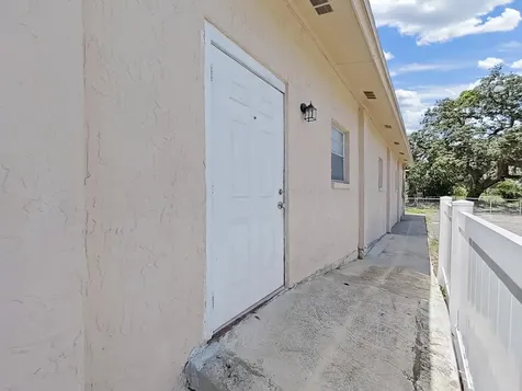 3201 E Genesee Street Tampa FL 33610