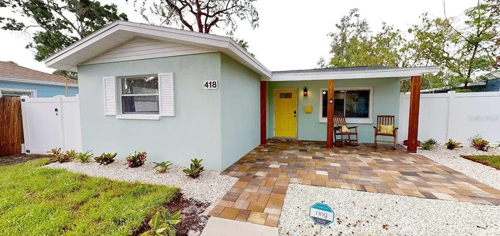 418 40th Avenue S St Petersburg FL 33705