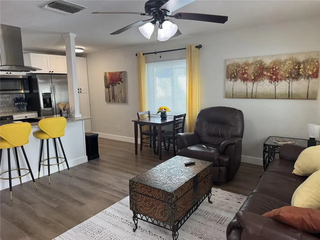418 40th Avenue S St Petersburg FL 33705