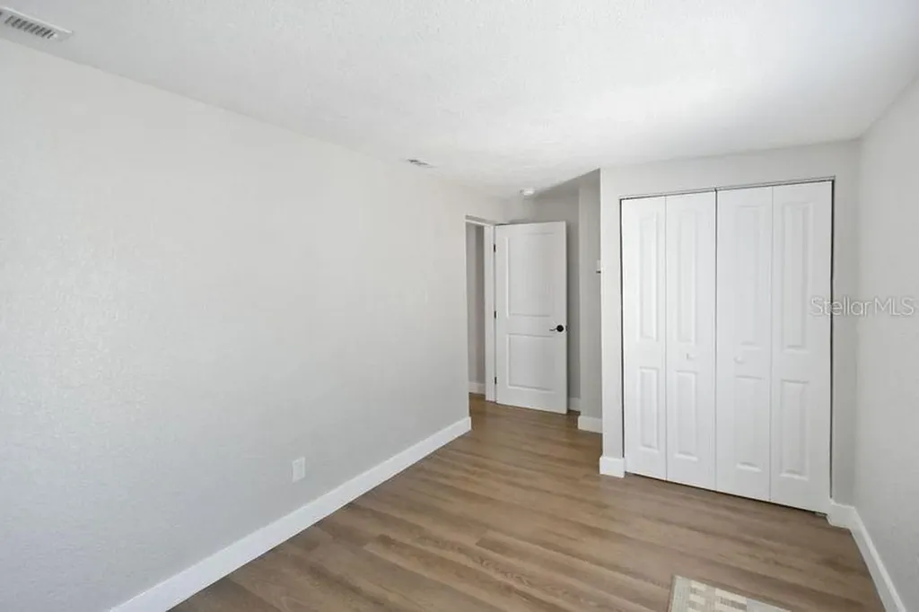 418 40th Avenue S St Petersburg FL 33705