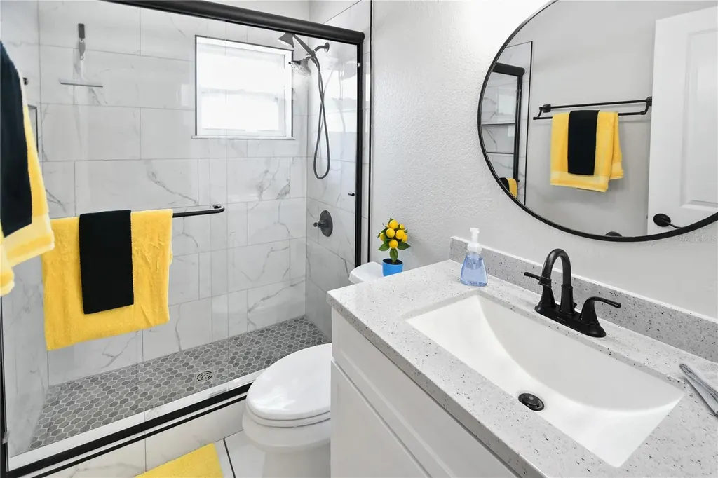 418 40th Avenue S St Petersburg FL 33705